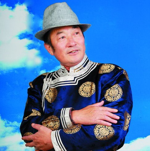 齐毕力格