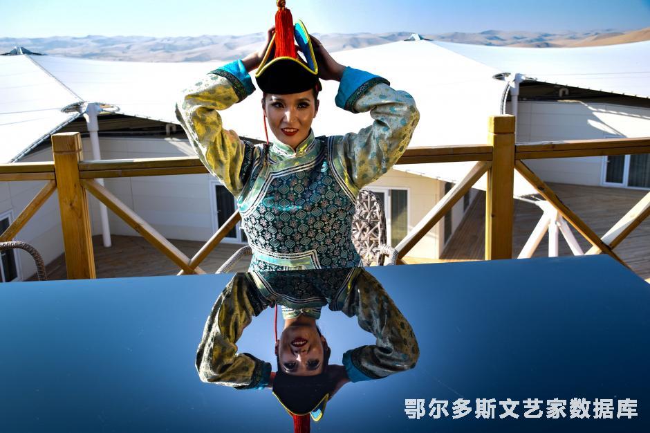 蒙古族姑娘装扮 杨凤荣 13948870309