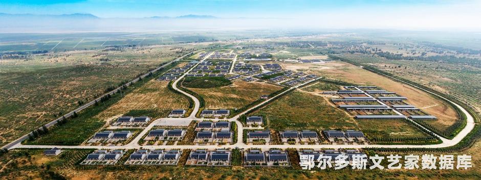 《新农村》--靳晓荣摄于达旗恩格贝镇（13947747172）1