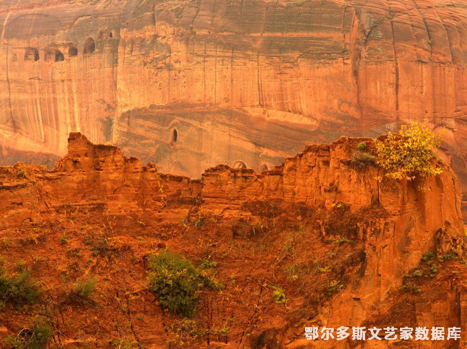 靖边龙洲丹霞地貌：何怀东
