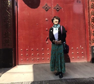 张丽荣
