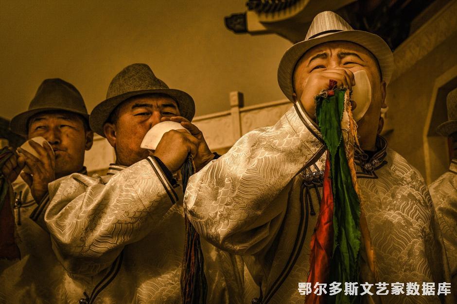 10、螺号长鸣   告慰长生天