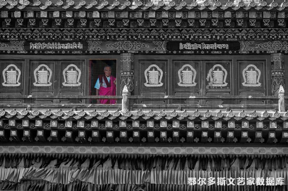 2012年群英荟萃全国文化部摄影，美术，书法大赛三等奖窗口——达布摄