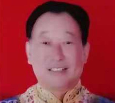 杨吉日木图