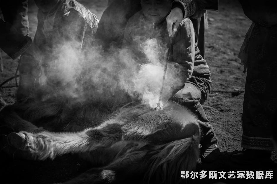 马颂传承组照之五（烙印）