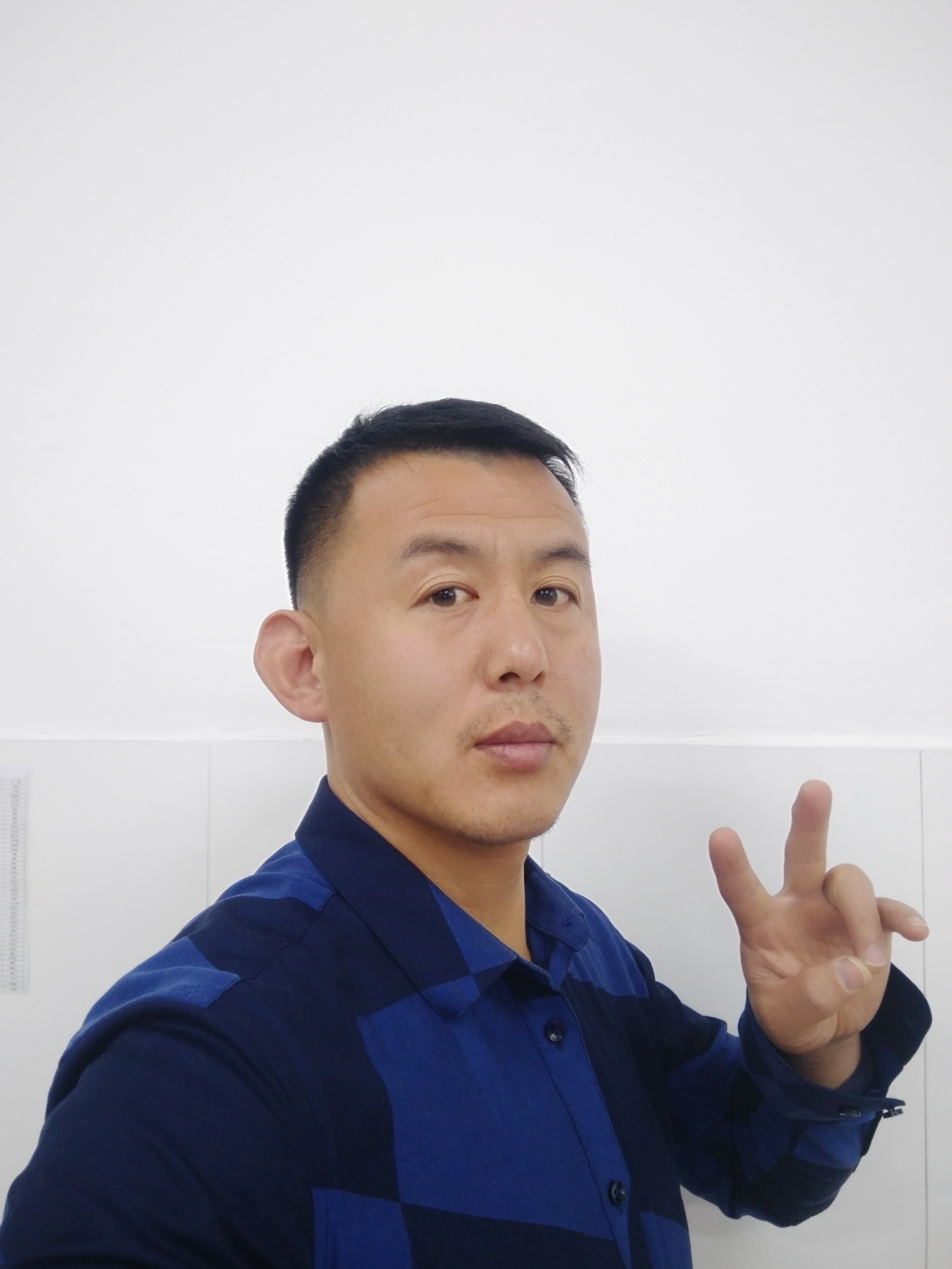  王腊春