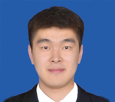 王鑫