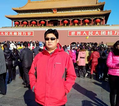 孟克吉日嘎拉