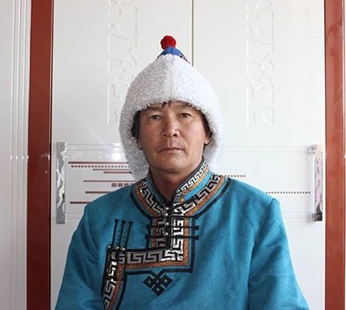 阿拉腾其劳