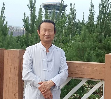 丁志荣