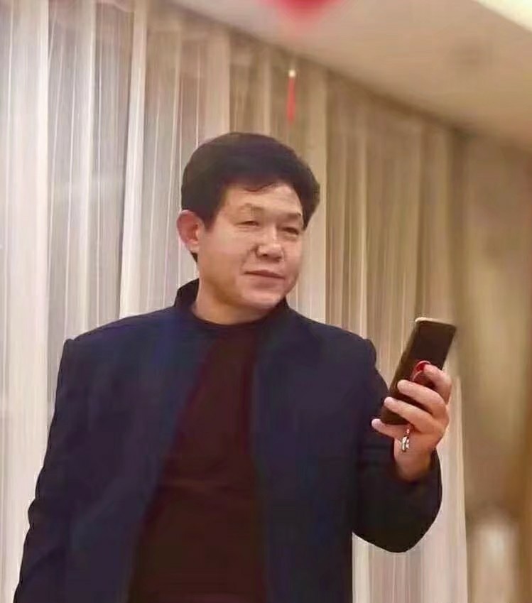 钟步荣