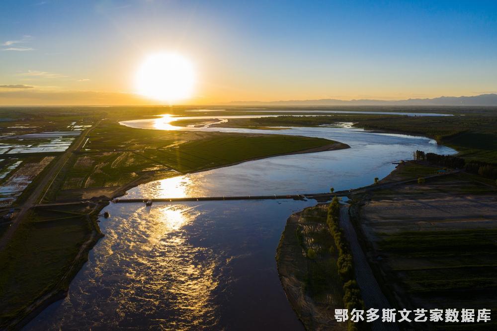 《黄河古渡浮桥》 付一闻