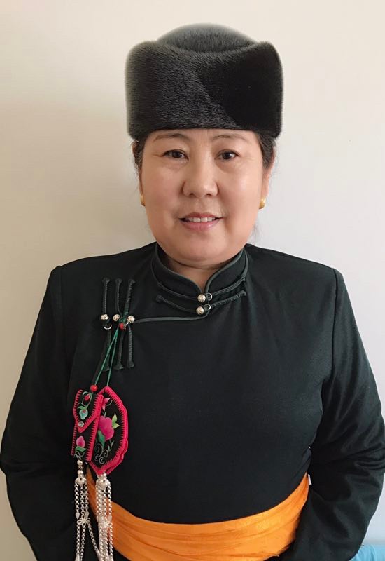 乌日娜