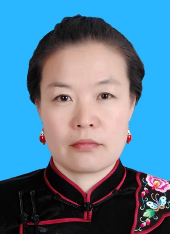 额仁其其格