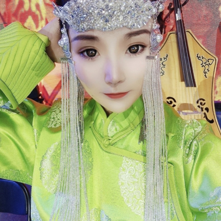 乌云娜