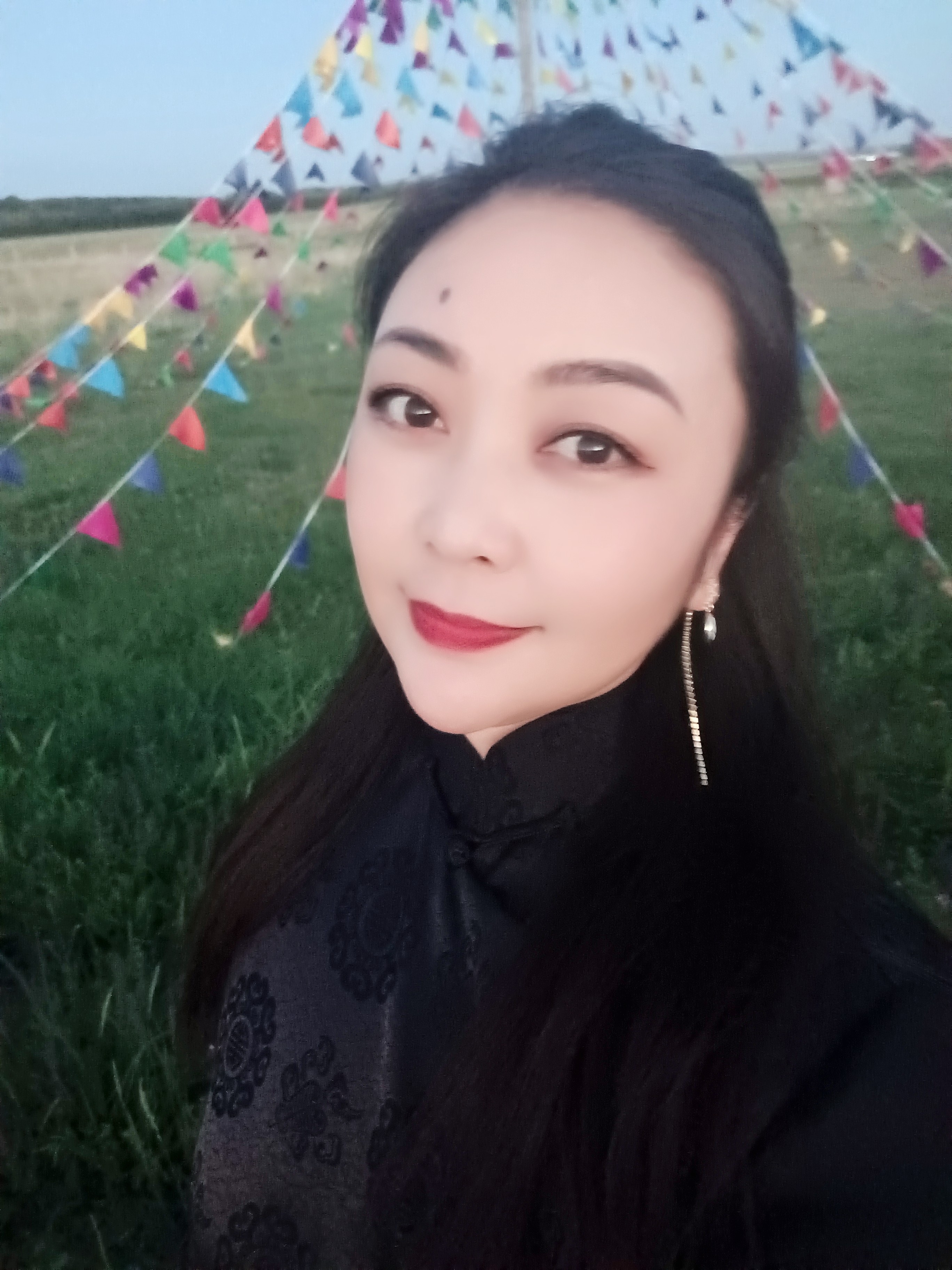 乌云格