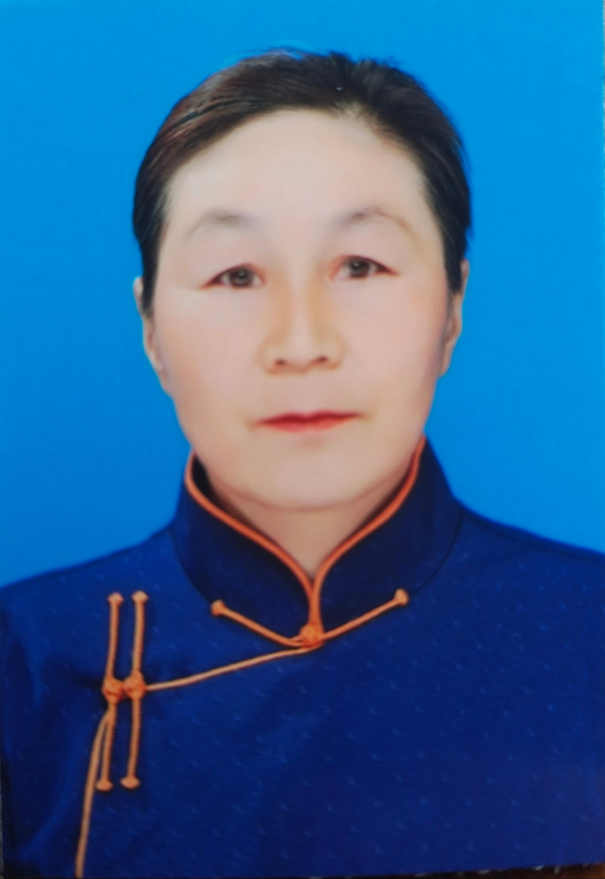 乌都巴拉其其格