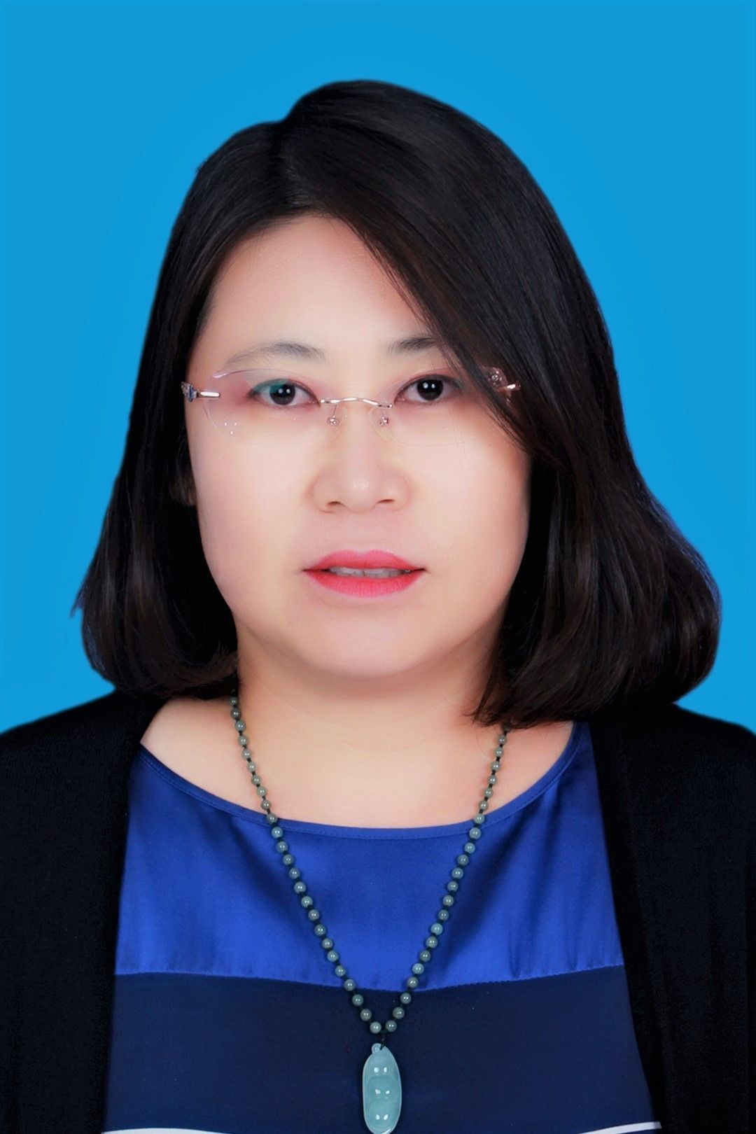 杨荔