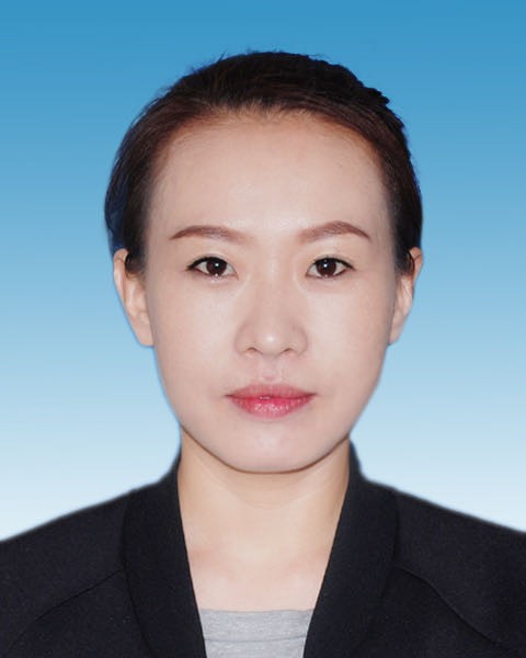 黄塔娜