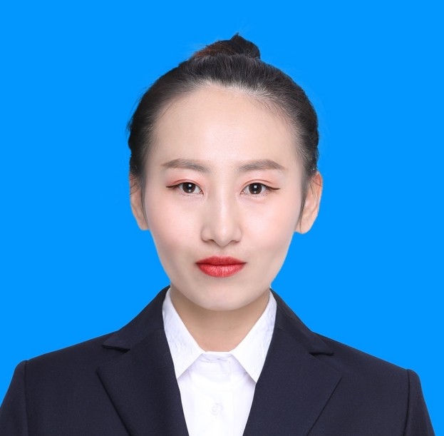 乌云斯其格