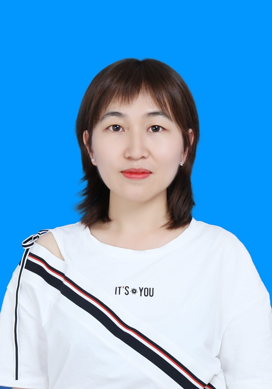 李艳