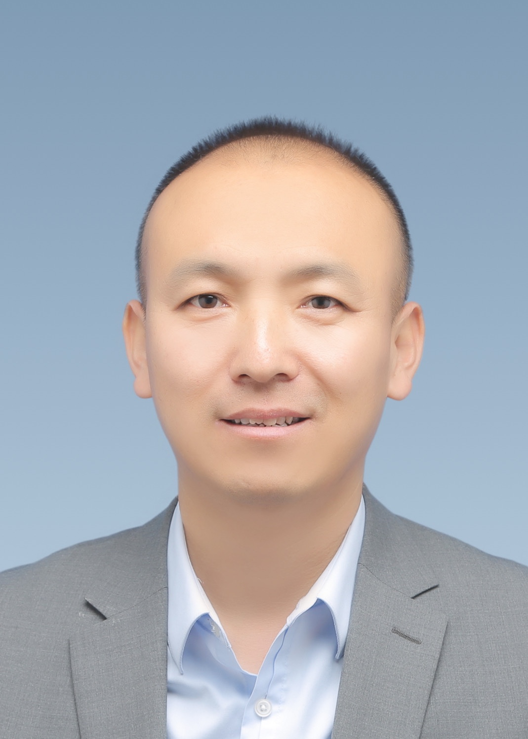 肖明